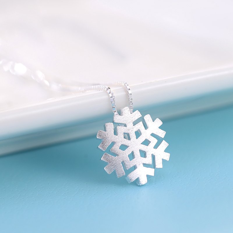 Snowflake Pendant Necklace