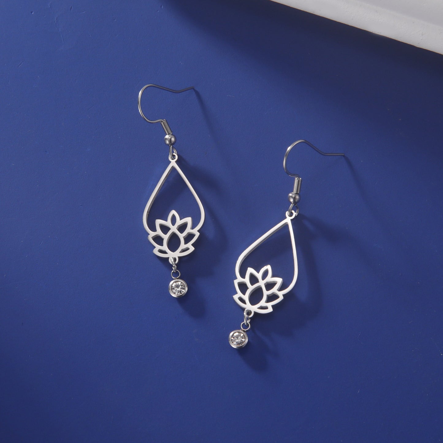 Vintage Water Drop Lotus Women's Earrings