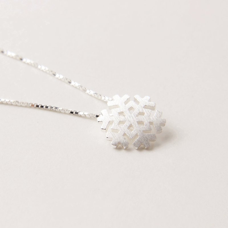 Snowflake Pendant Necklace