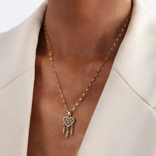 New Jewelry Tassel Dream Catcher Net Hollow Peach Heart Necklace Feather Pendant Korean Edition Jewelry