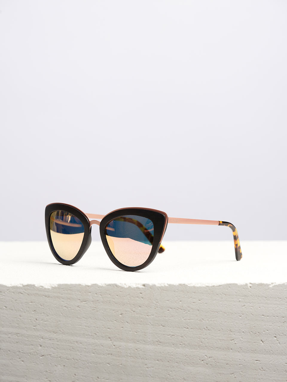 New York Fling - Wooden Sunglasses for Women
